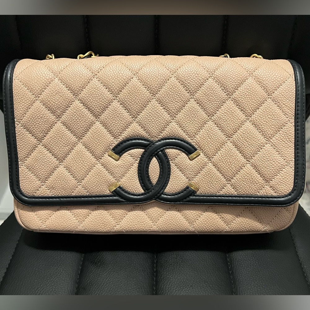 Chanel Filigree Caviar Small Flap